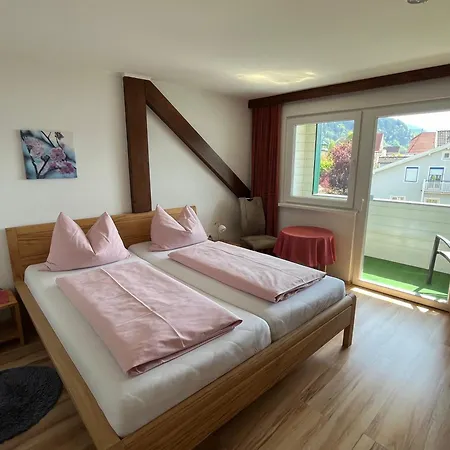ゲストハウス Seemuellnerhaus 3*